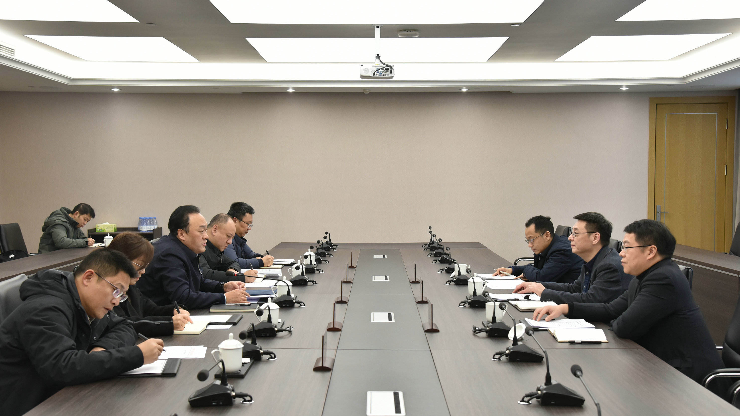 1735637915748322.jpg 1735637915748322.jpg